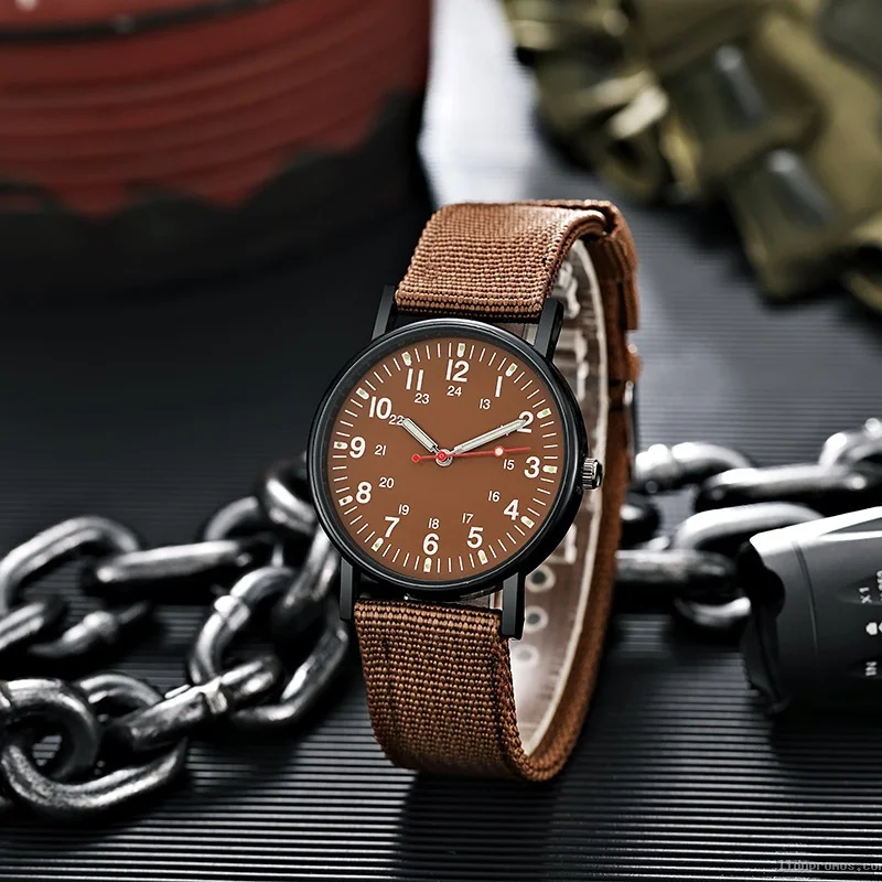 Men Pointer Quartz Watch, Three-Hand Simple Analog Daily Wristwatch